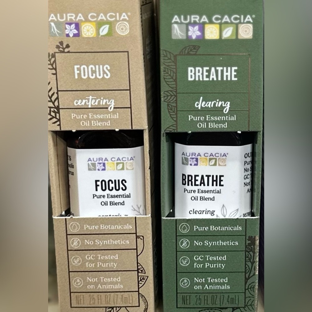 🆕 Aura Cacia Essential Oil Blend Set - Focus and Breathe NWT